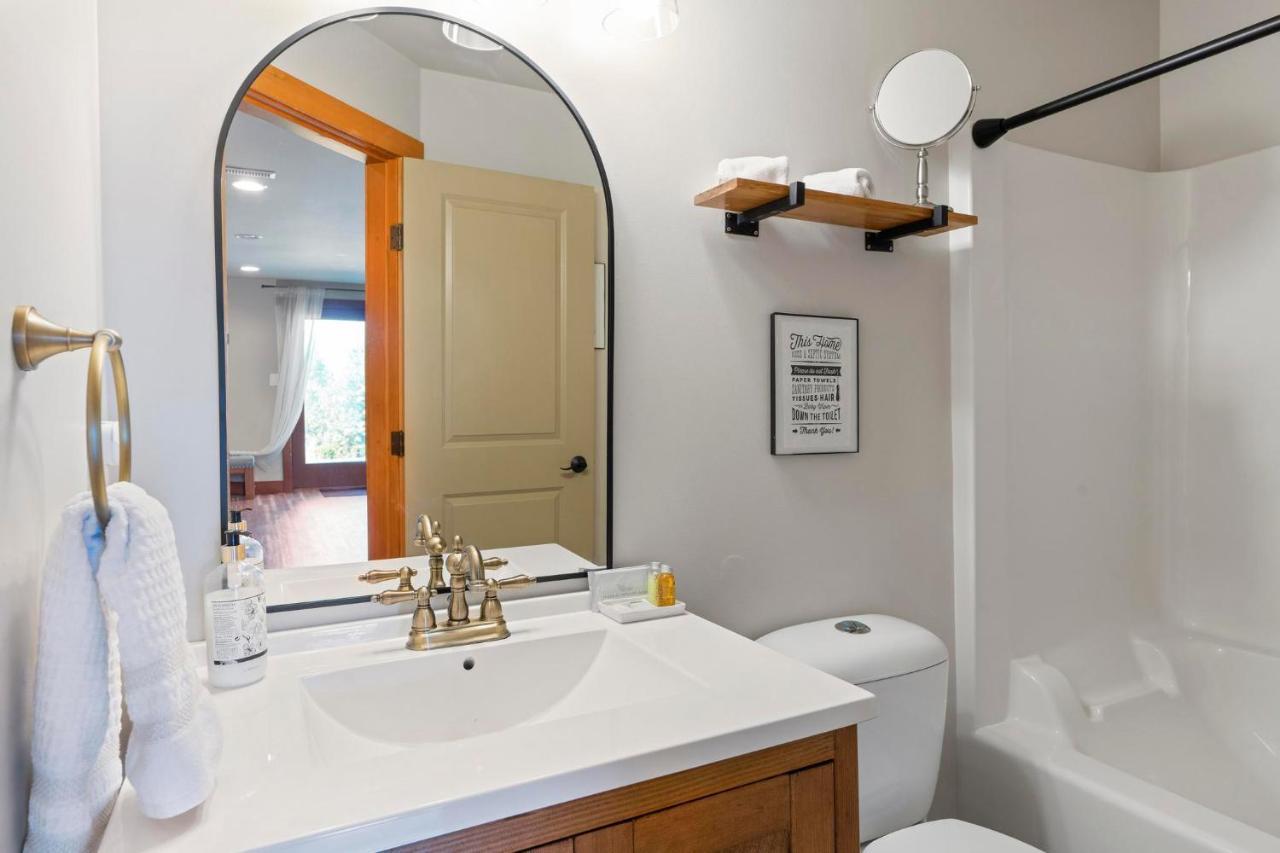 Shawnigan Hills Guest Suite Shawnigan Lake Extérieur photo