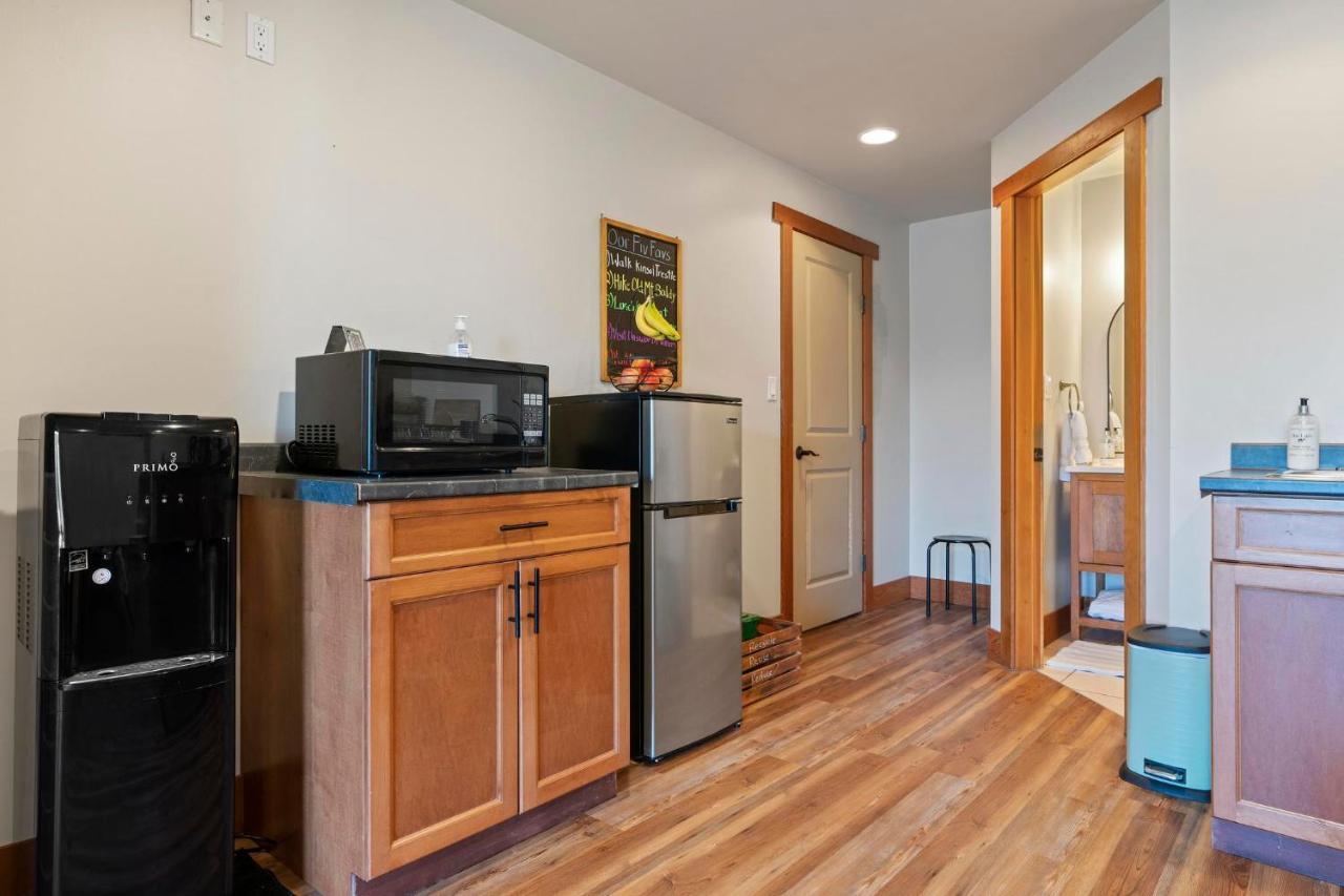 Shawnigan Hills Guest Suite Shawnigan Lake Extérieur photo